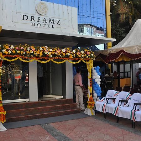 Dreamz Hotel Thiruvananthapuram Ngoại thất bức ảnh